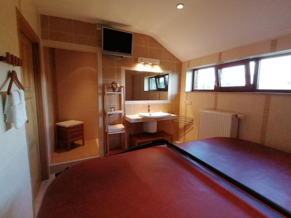 L'Atelier D'Arthur - Gite Chaleureux Avec Jacuzzi. Tenneville Екстериор снимка